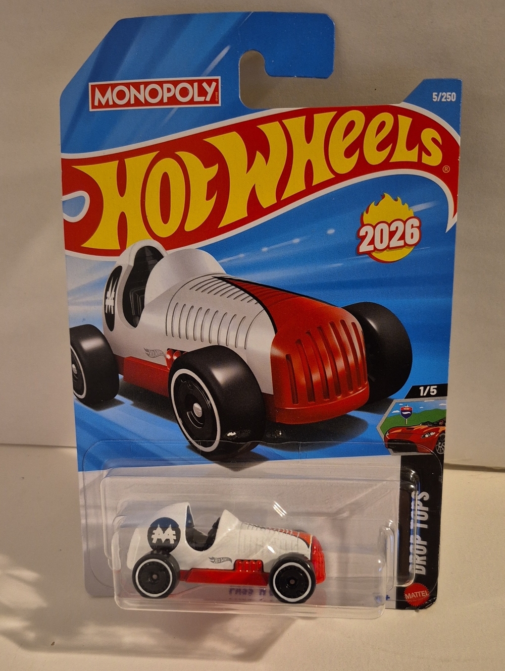 B20  Hot Wheels Pass N Go with shipping protector diecast